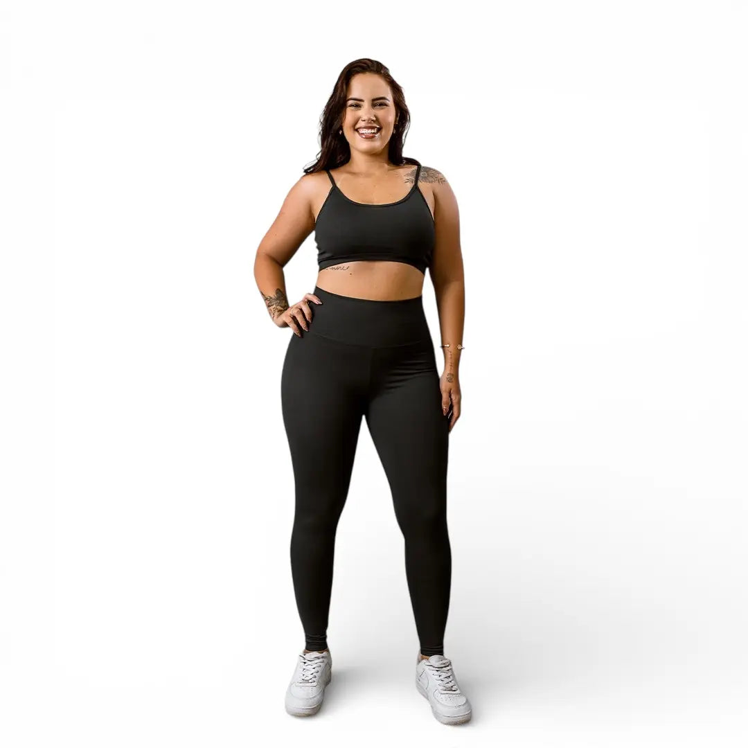 Conjunto Essential Preto