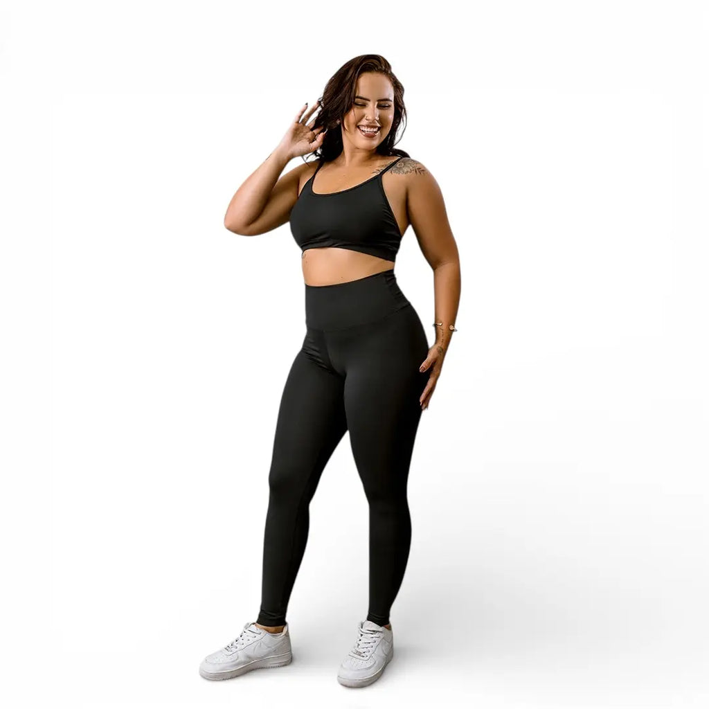 Conjunto Essential Preto